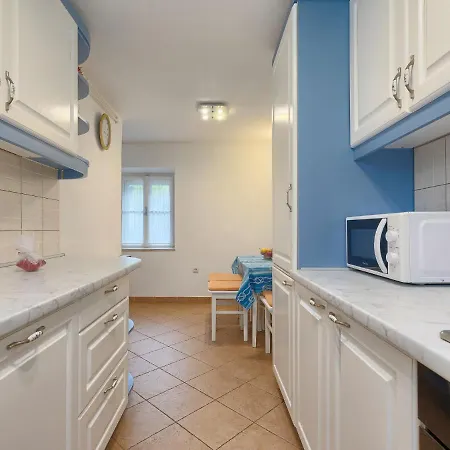 Prázdninový dům Crispo By Interhome