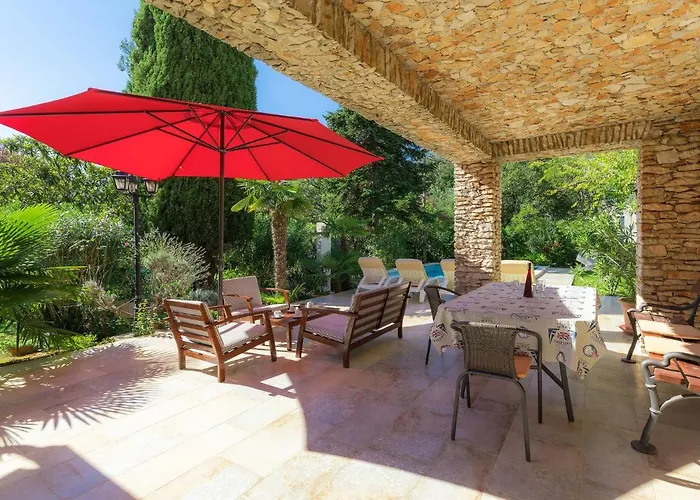 Crispo By Interhome Medulin