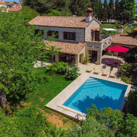 Crispo By Interhome * Μεντουλίν